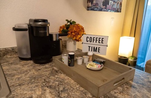 Cascade Casa | Clean and quiet 2/1.5 townhouse 4 miles from airport
