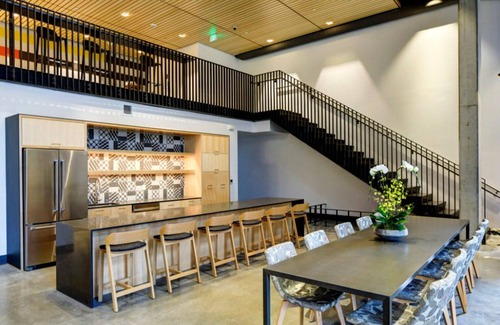 Wilburton Apartamento | Clean Bellevue 1BR w/ Lounge, Rooftop & Gym, nr Shops, by Blueground