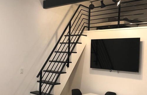 Encino Casa | Clean & Bright 1Bd/1Bth+Loft Charming Guest House