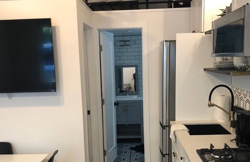 Encino Casa | Clean & Bright 1Bd/1Bth+Loft Charming Guest House