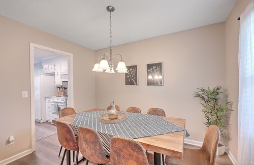 Goose Creek Casa | CLEAN, COMFORTABLE, AND SPACIOUS NEAR CHARLESTON!
