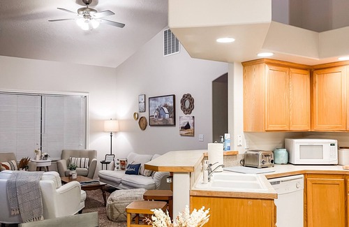 Meridian Casa | Clean, Comfy and Family Friendly Home (away from home)