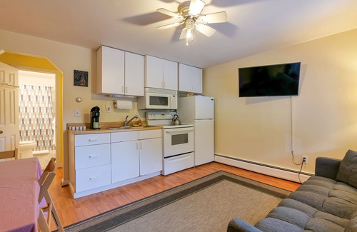 Ellsworth Apartamento | Clean & Cozy 1BR Apt#4 w/Full Kitchen & Private Bath