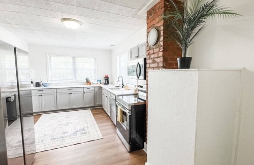 Rossville Casa | Clean & Cozy! 2BR, Pets welcome!