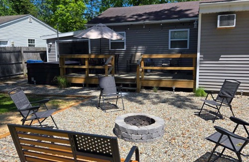 Geneva Cabaña | Clean & Cozy Cottage - Lake Views + Private Hot Tub