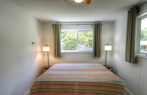 Brevard Cabaña | Clean, Cozy, Quiet and Convenient. Walk to restaurants, shopping and bars.