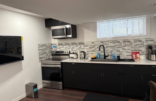 West Edmonton Apartamento | Clean Executive Family Haven Short Stay