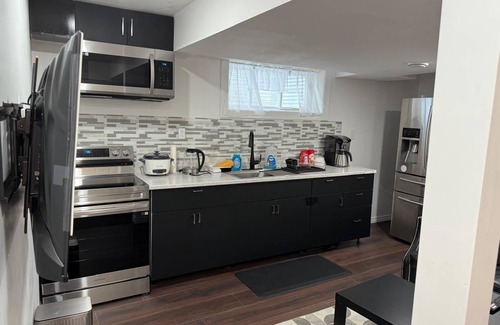 West Edmonton Apartamento | Clean Executive Family Haven Short Stay
