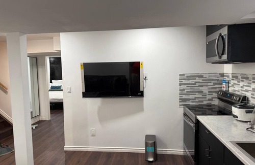 West Edmonton Apartamento | Clean Executive Family Haven Short Stay