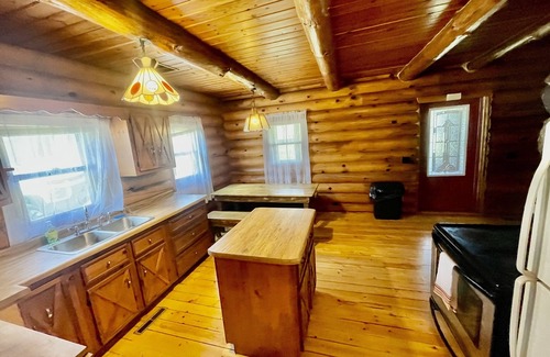 Harmony Cabina | Clean Log Cabin in Trout Fishing mecca!!!!