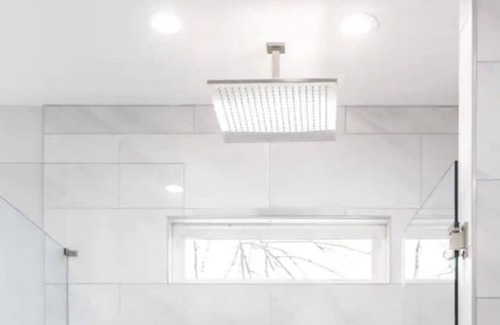 Hicksville Apartamento | Clean Luxury room w patio