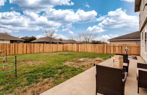 Buda Casa | Clean, modern and blissful. Game room! Sleeps 14!