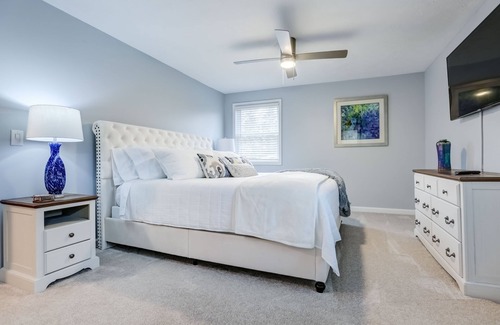 Brockport Casa | Clean, modern, updated 3 bedroom whole house in Brockport NY near the Erie Canal