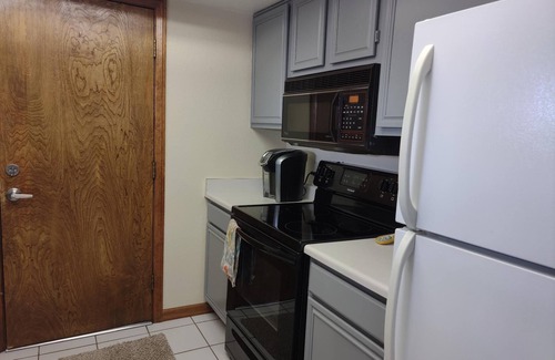 Lake Havasu City Casa | Clean quaint home in quiet neighboorhood