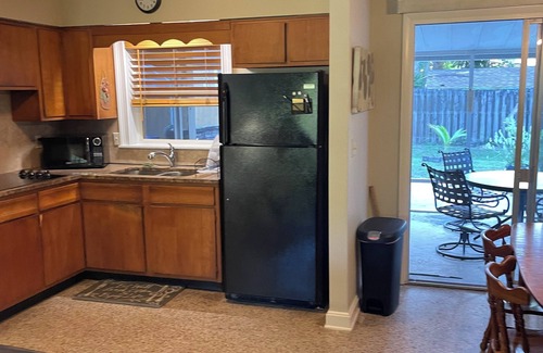 Vero Beach South Casa | Clean quiet safe Charming 2-bedroom house in beautiful Vero Beach Florida