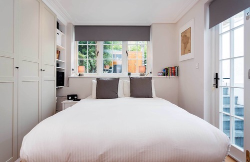 Larkhall Casa | Clean Slate, by Veeve