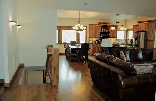 Victor Casa | GRAN CASA OCCIDENTAL, CERCA DE TETONS / YELLOWSTONE / JACKSON HOLE