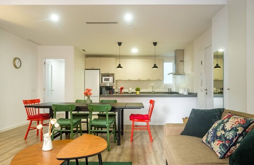 Jesus Apartamento | ❝ Bright, Clean & Very Comfortable Apartment ❞