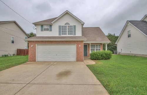 Smyrna Casa | Clear Circle- Modern 3/2.5 near everything! Smryna- Off I-24!