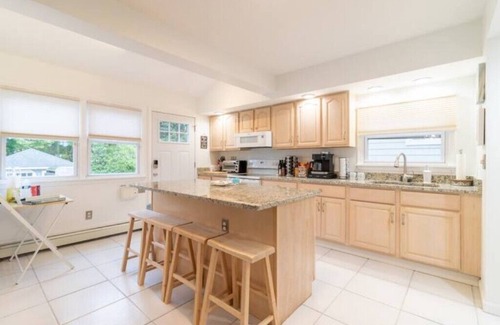 East Shore Casa | Clear LI Sound waterview, Wedding pics, Yale&Beach
