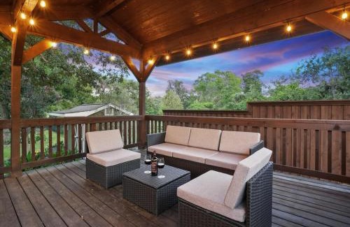 Lewisville Casa | Clearview Castle - Pool* Jacuzzi Lake View