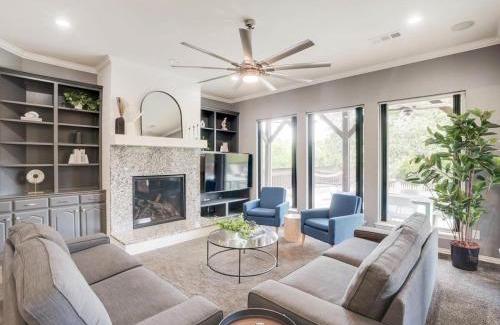 Lewisville Casa | Clearview Castle - Pool* Jacuzzi Lake View
