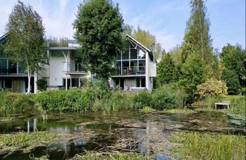 Cirencester Casa | Clearwater 86, Clouds Keep P