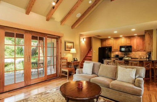 Tamarack Resort Casa | Clearwater Cottage 87 at Tamarack Resort by Casago McCall - Donerightmanagement