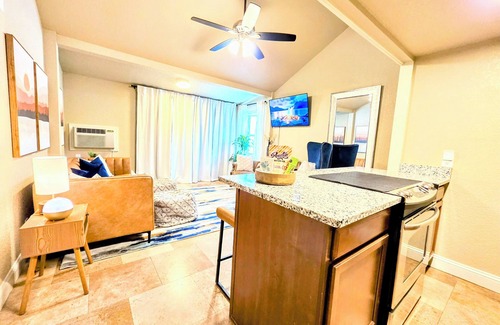 Mid America Condominio | Clearwater Golden Escape