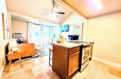 Mid America Condominio | Clearwater Golden Escape