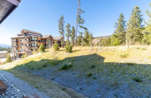Lakeside Village Casa | Clearwater Lofts #104 Building 3 by Summit County Mountain Retreats