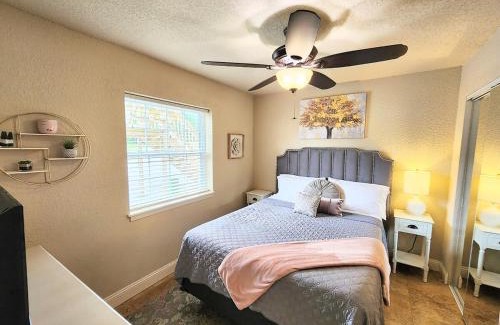 Mid America Apartamento | Clearwater Luxe!