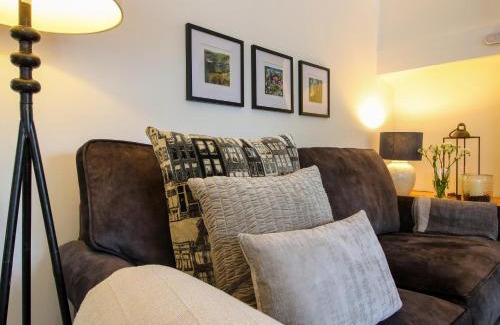 Halfway House Casa | Clematis Cottage