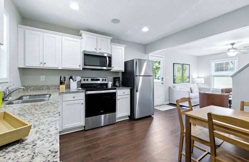Clemson Casa | Clemson Weekend Rental- very close to campus, 4 Bedroom 3 Bathroom