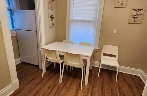 Norwood Casa | Cleneay #1, Private 3 Bed near Xavier & Downton