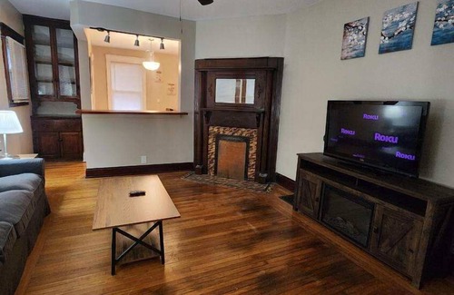 Norwood Casa | Cleneay #1, Private 3 Bed near Xavier & Downton