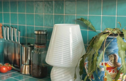 Kew Apartamento | Cleopatra's Villa - Inspired Art Deco Apartment