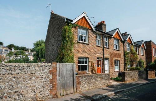 Lewes Casa | Cleve Cottage by inspirestays-com