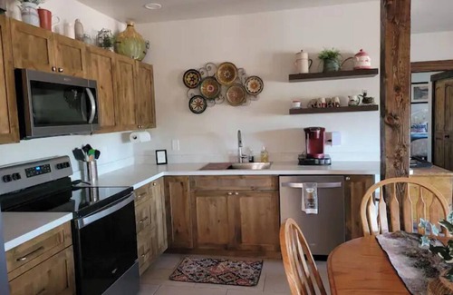 Meeker Casa | Cleveland Place