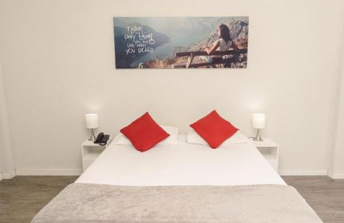 Copacabana Hotel | CLH Suites Domingos Ferreira