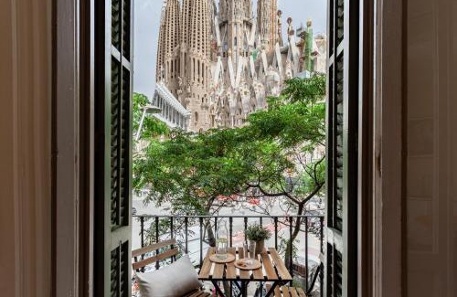 La Sagrada Familia Apartamento | Click&Flat Gaudi Dream II