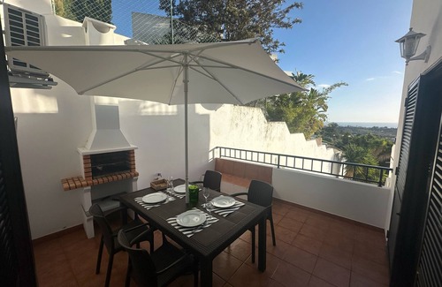 Patio Apartamento | Cliff Enchantment - Pool and Sea View in Albufeira