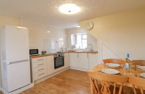 Bridport Cabaña | GRANJA CLIFF NO. 2 CASA EN Burton Bradstock, Ref 994095