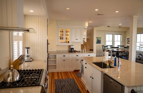 Plymouth Casa | Acantilado lado casa directamente en Cape Cod Bay con playa privada