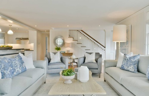 Nantucket Town Casa | Cliff Home 6 recámaras 4. 5 baños - ¡Piscina climatizada y cocina al aire libre listas para la primavera!