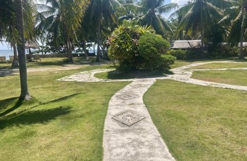 Larena Complejo | Cliff Side Beach Resort and Cottages