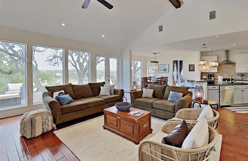 Paleface Lake Country Estates Casa | Cliff side Oasis
