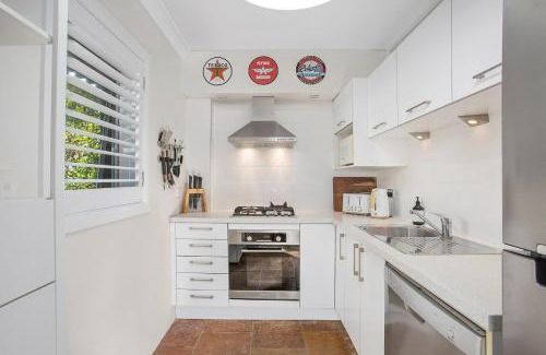 North Curl Curl Apartamento | Cliff Top Hideaway - Ocean Views