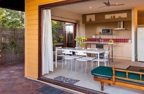 Bulimba Casa | Cliff Top Villa en Bulimba - Lifestyle Central