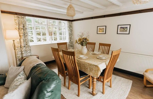Castleton Casa | CLIFFE COTTAGE - Countryside Cottage in Castleton, Peak District National Park